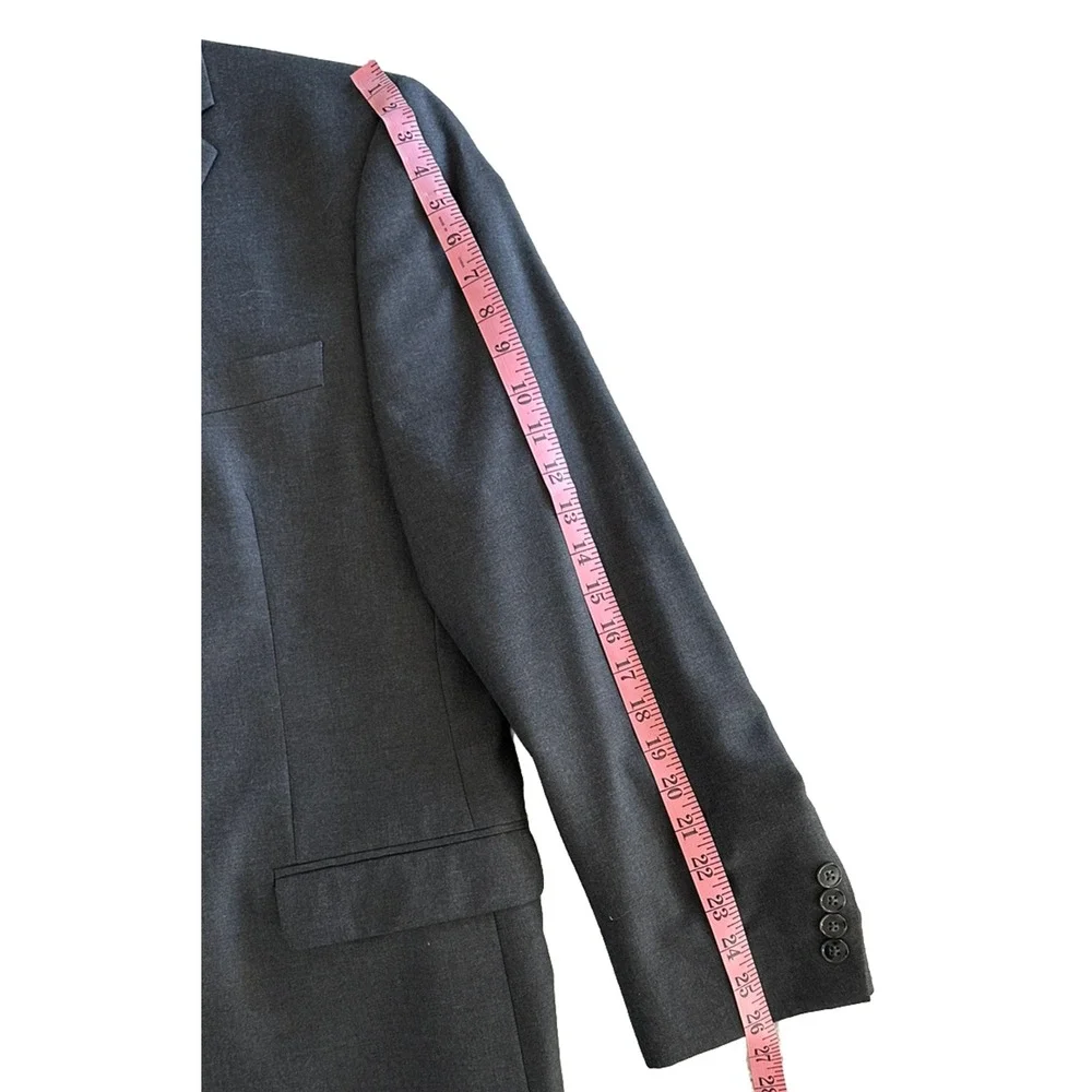 Calvin Klein Suit Jacket Blazer Gray Two Button Notched Label Double Vent 46R‎